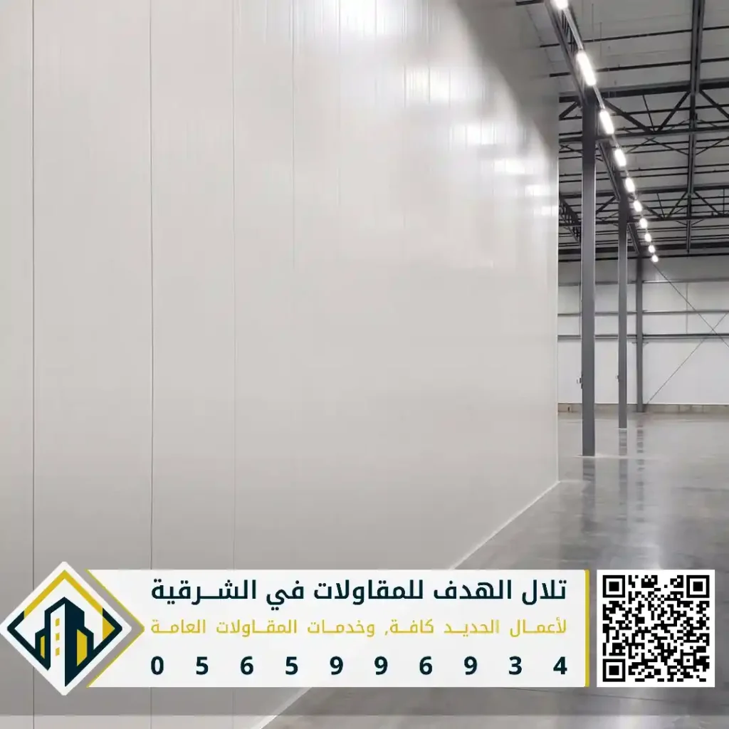 تركيب هناجر ومستودعات ساندوتش بانل في القطيف في حي الناصرة